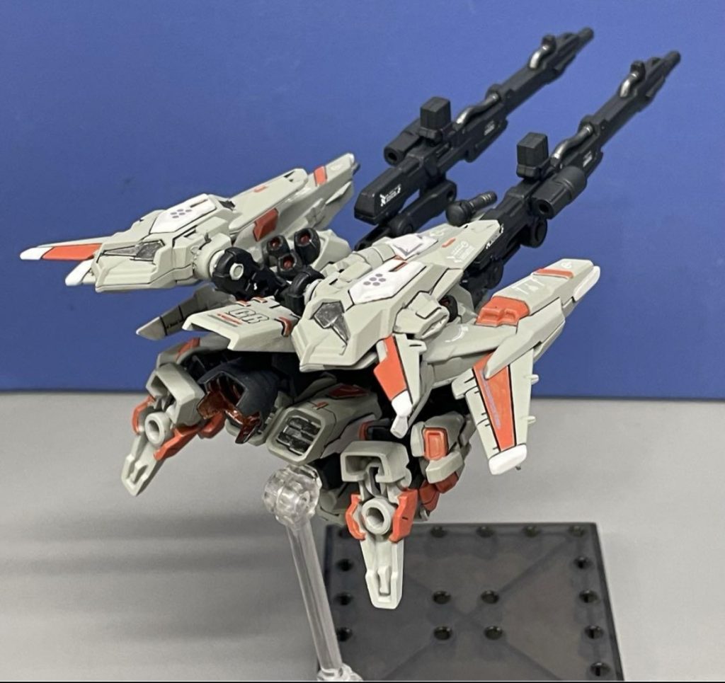 ウイングとバーニアを増設してます