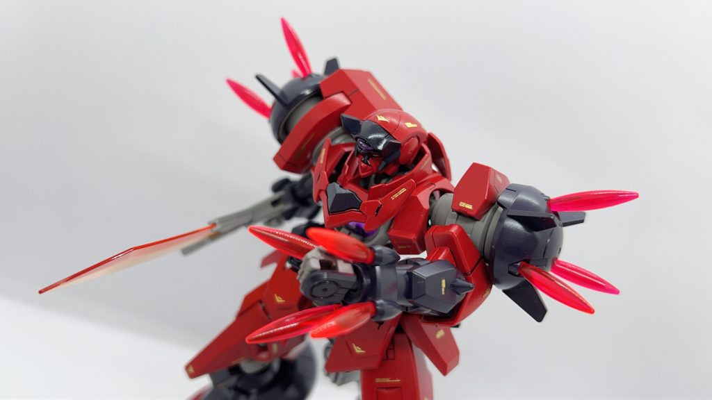 肩周りを横に広げることは難しい構造です。