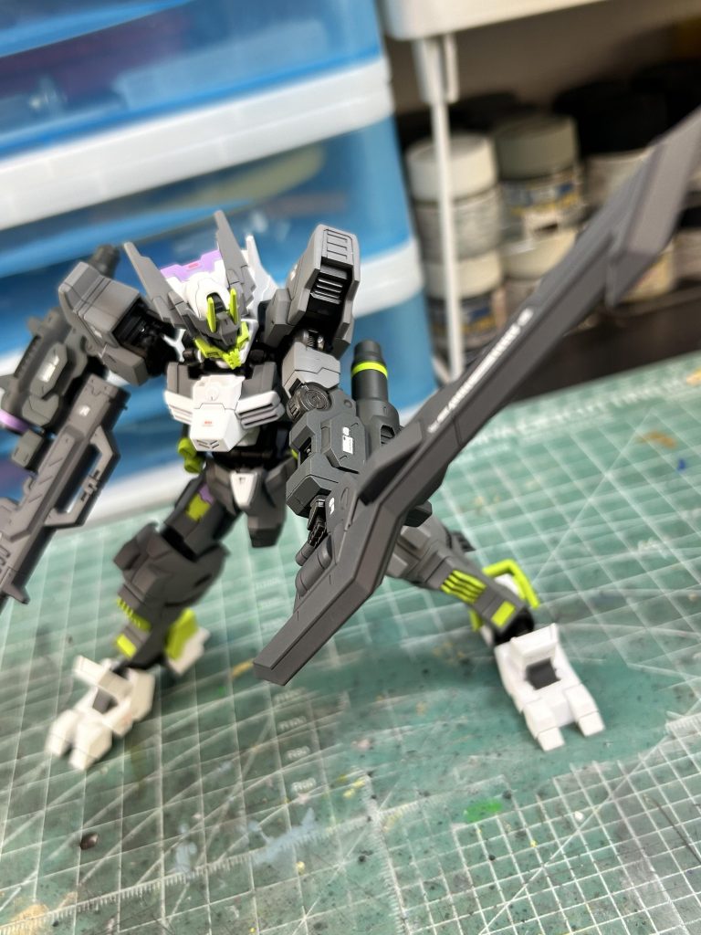 ギガント・ジャベリン振り下ろし攻撃