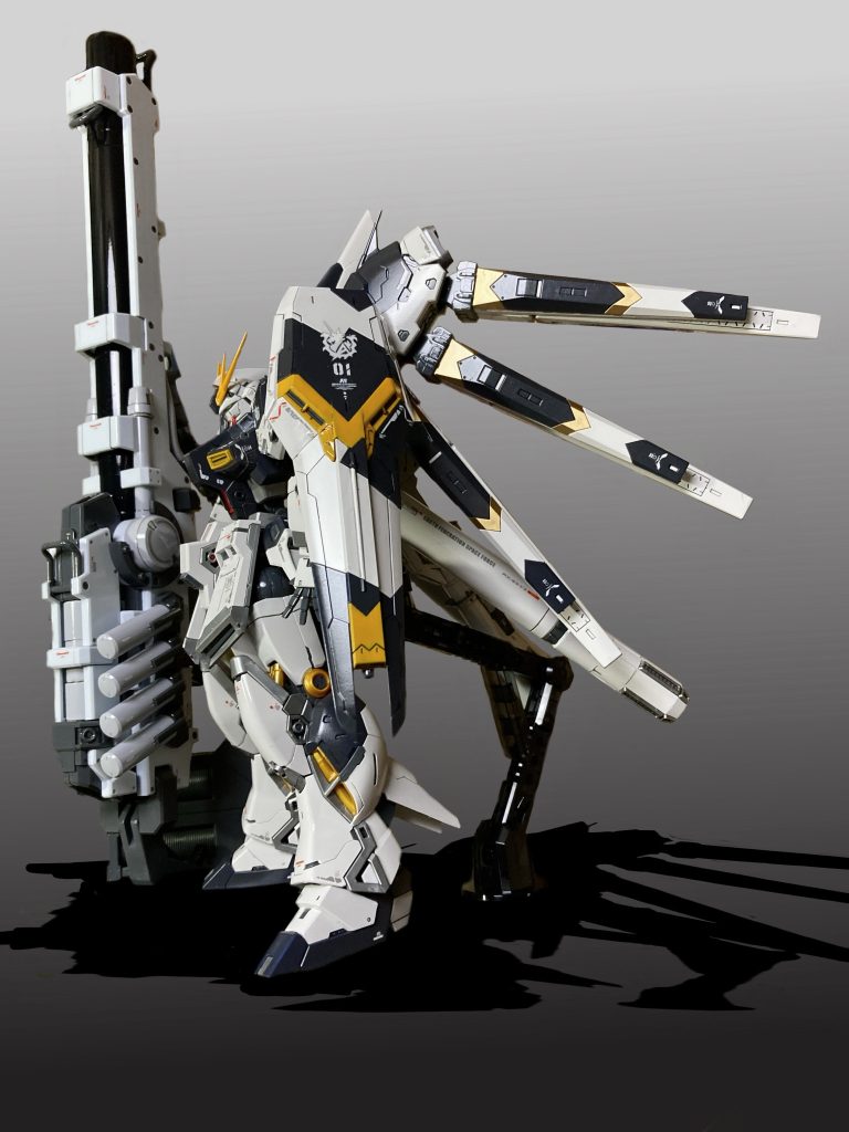 RG Hi-νガンダム–5枚目/制作者：ykm