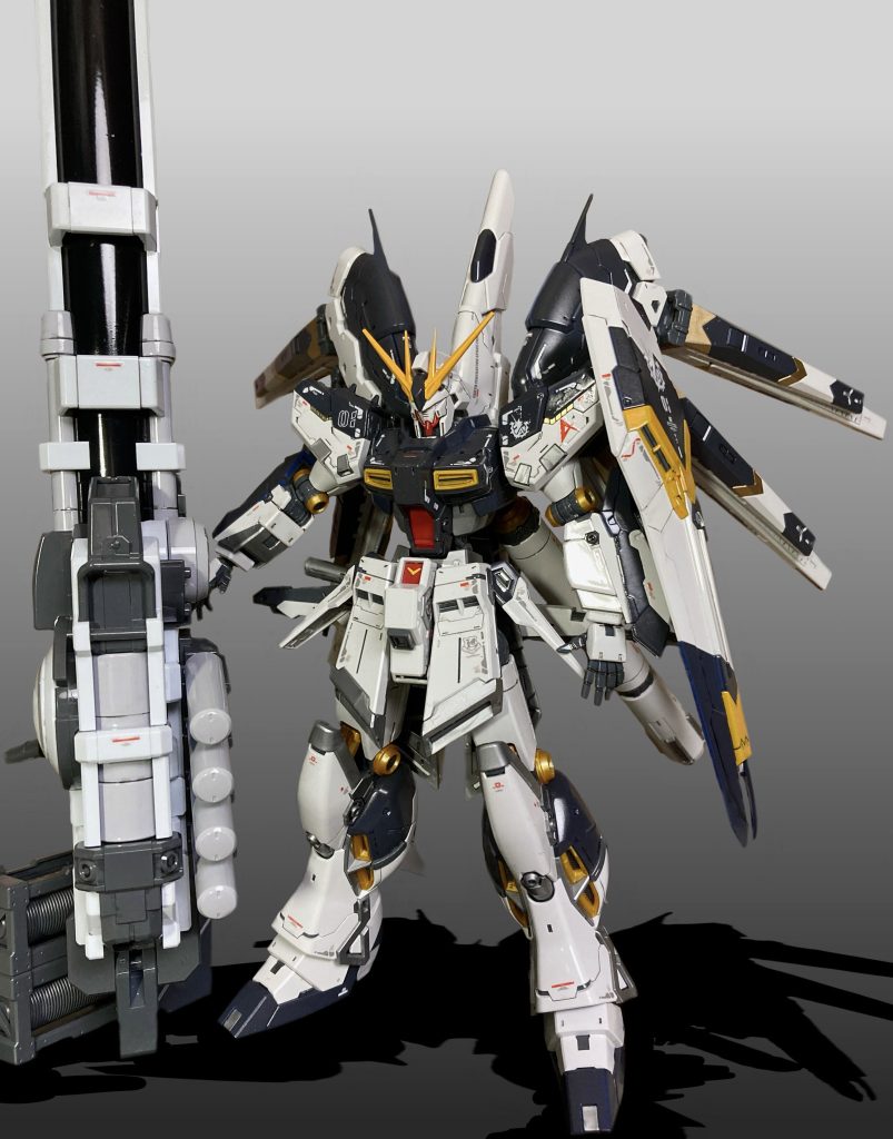 RG Hi-νガンダム–3枚目/制作者：ykm