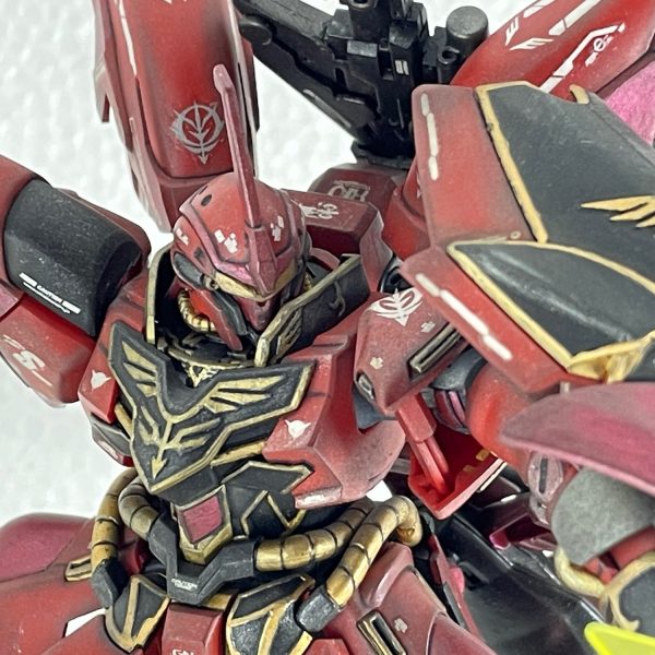 袖付きシリーズ。赤い彗星、シナンジュ。