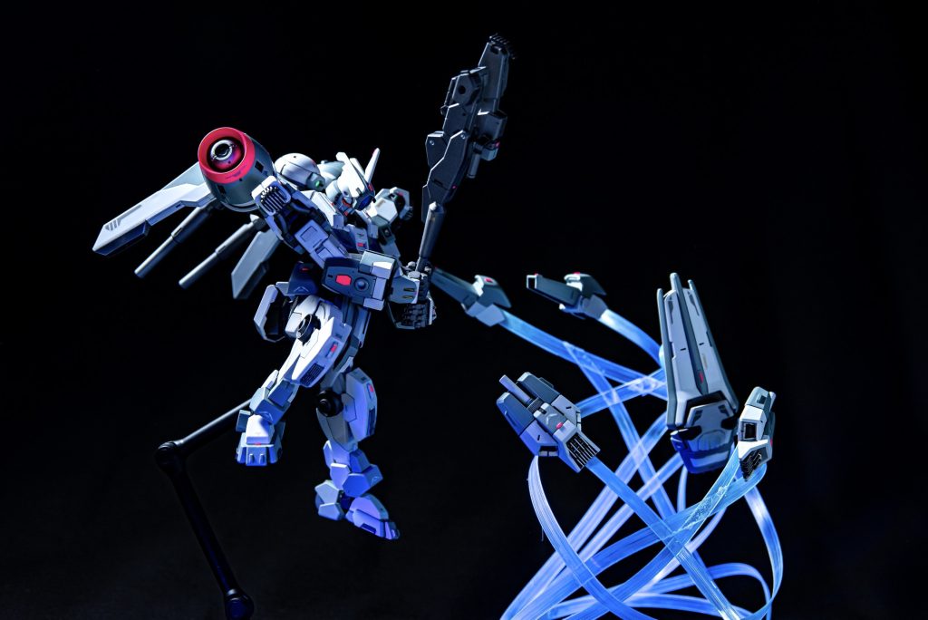 ハンマーへ…てな感じです。推しをガンダムに乗せるのは気がひけましたが…まぁ、大丈夫でしょう、きっと。