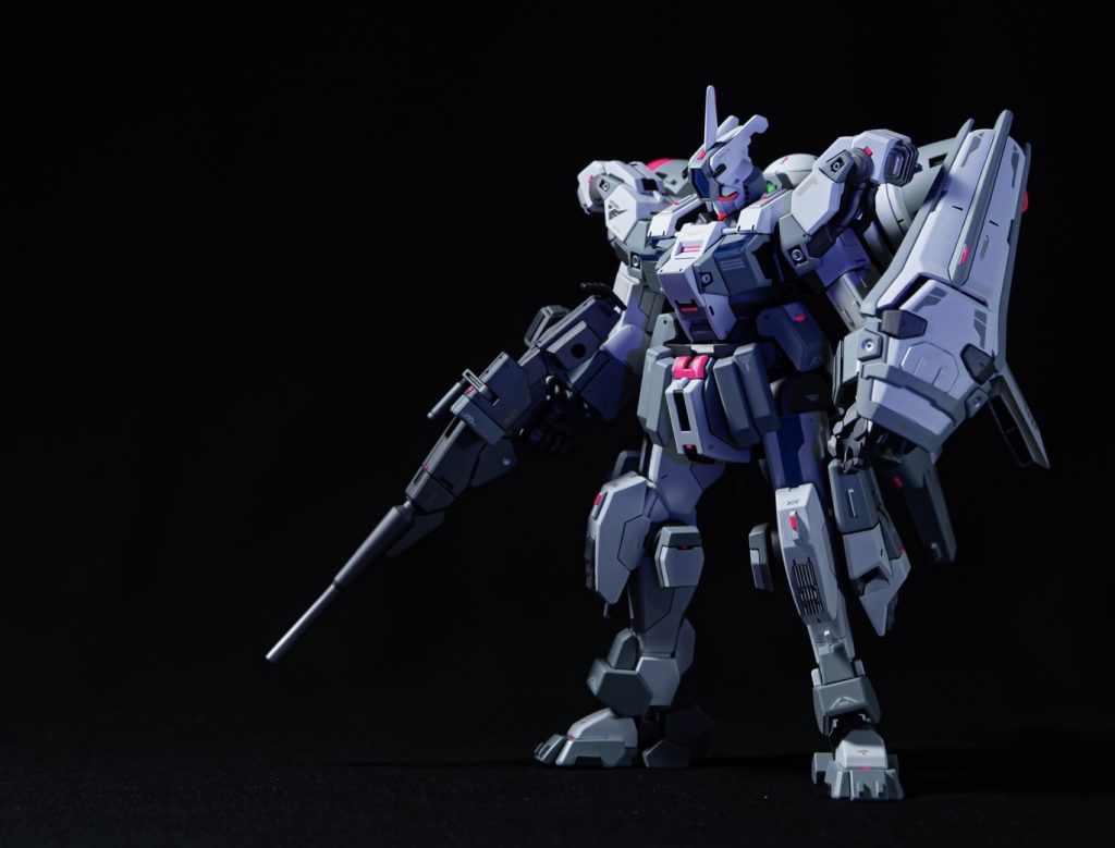 通常時はコチラ。左腕のシールドは、どちらかと言えばナックルガードです。チュチュ氏ですから。きっと殴ります。