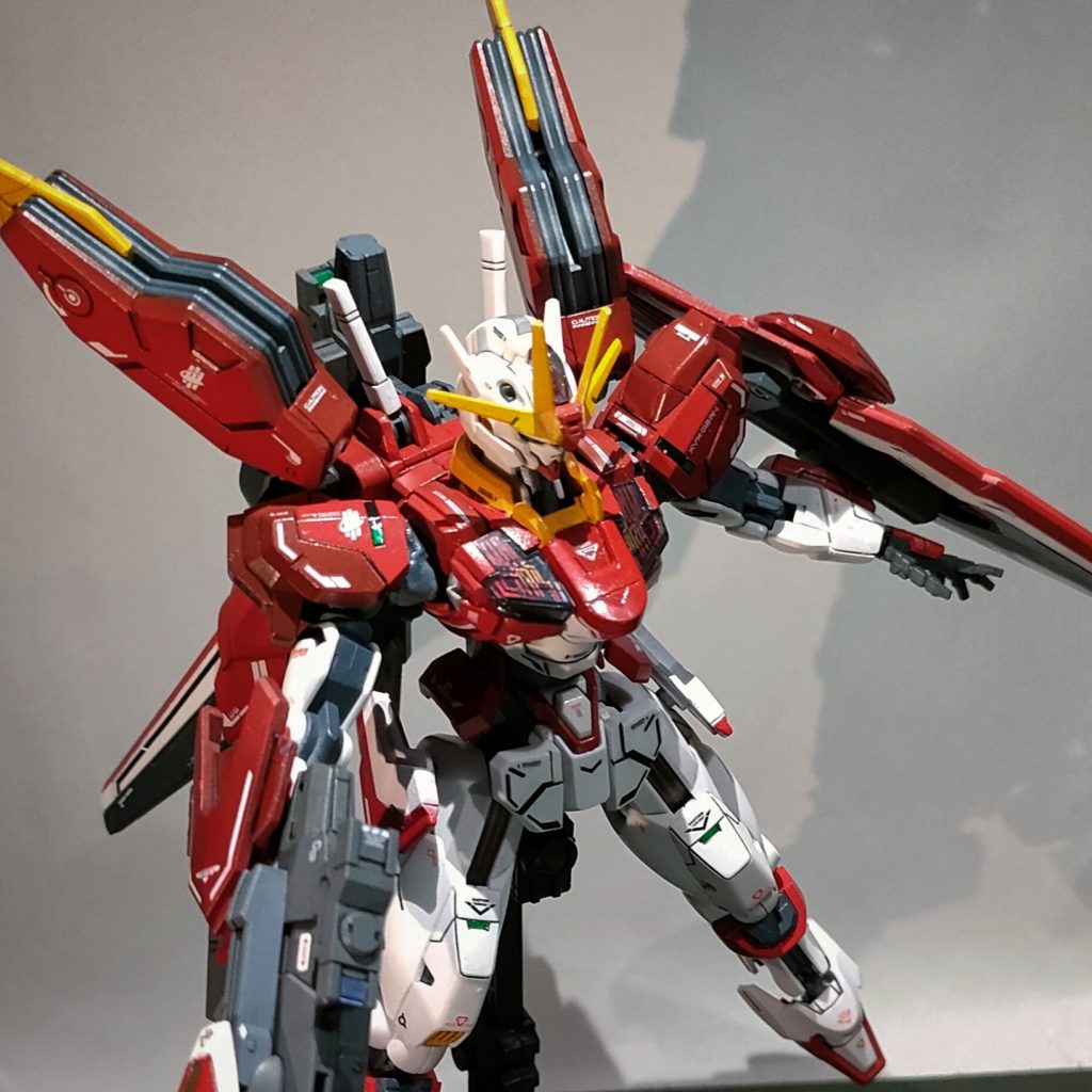 ビットインフォーム+シールド装備。けっこういろんなポーズでバえてくれます。