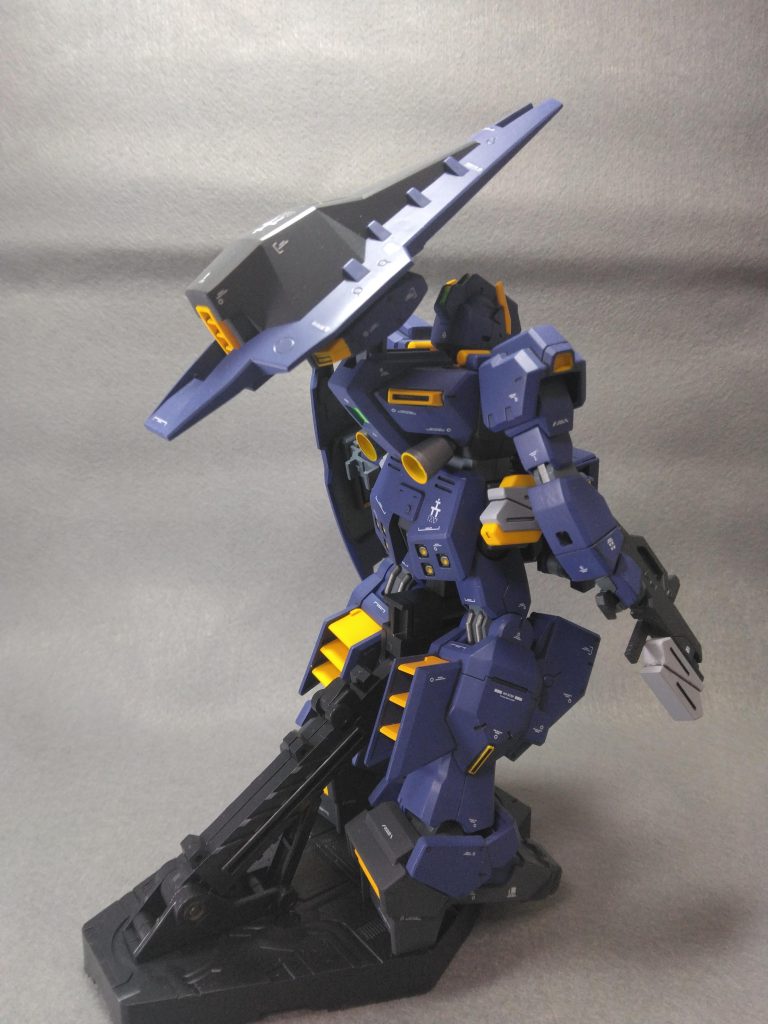 後ろから。今は、閲覧でき無くなってますが、そのHPを、個別の作成で再現したいな、というのがテーマです。