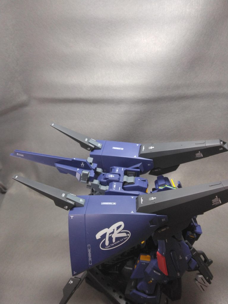 メッサーラバインダーが大きいため、シールド用のTRマークを入れて埋めてます。