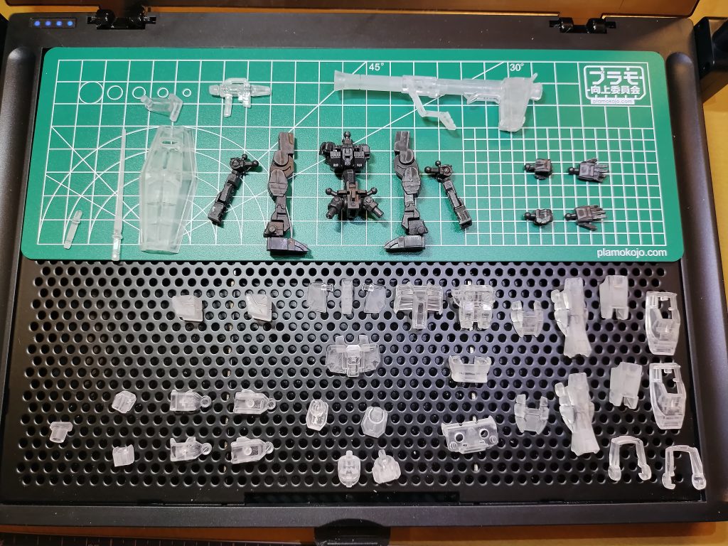 バラしたらこんな感じ