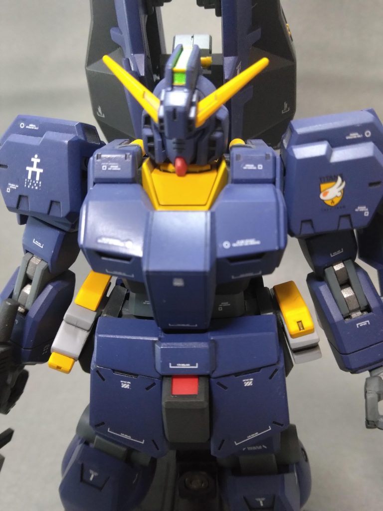 同じく、正面アップで。