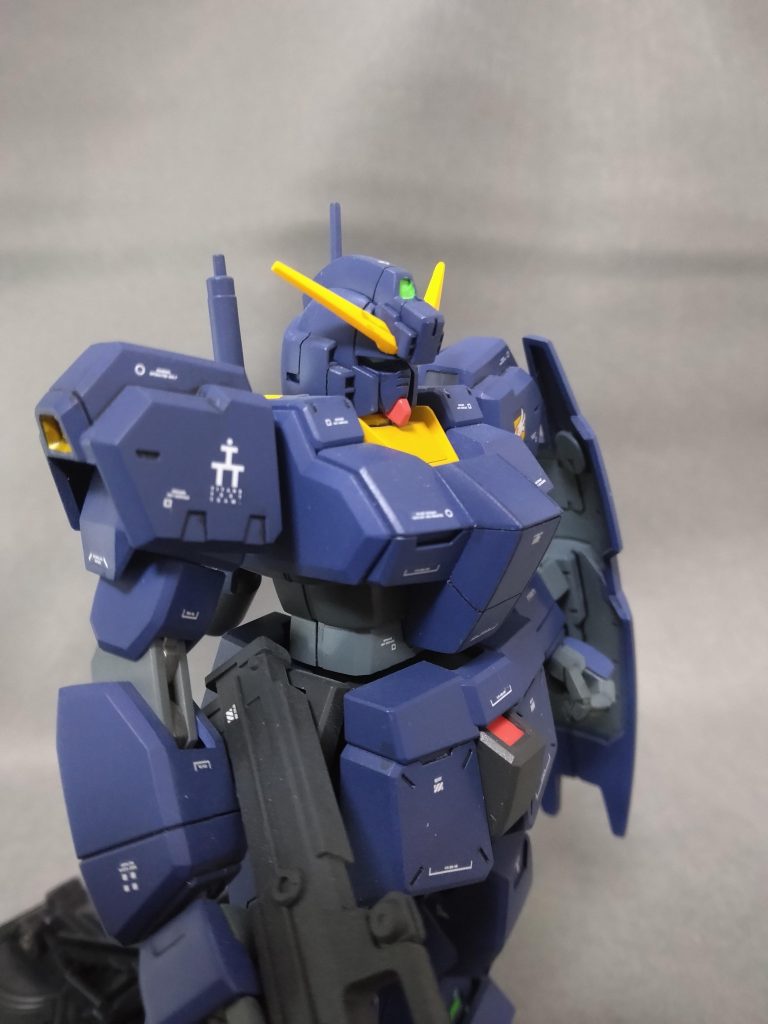 反対側から。シールド裏のマスキングが。。しんどい。