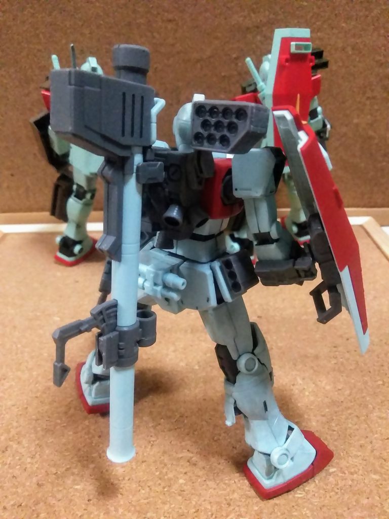 小隊長である《ブッシュドノ・エル中尉         (妄想 実家が林業戦士)》が搭乗と成ります ジムMSD😊                   「UP主」としては珍しく購入と共に制作です😤たまには最新キットを造りたく成りますしね😋