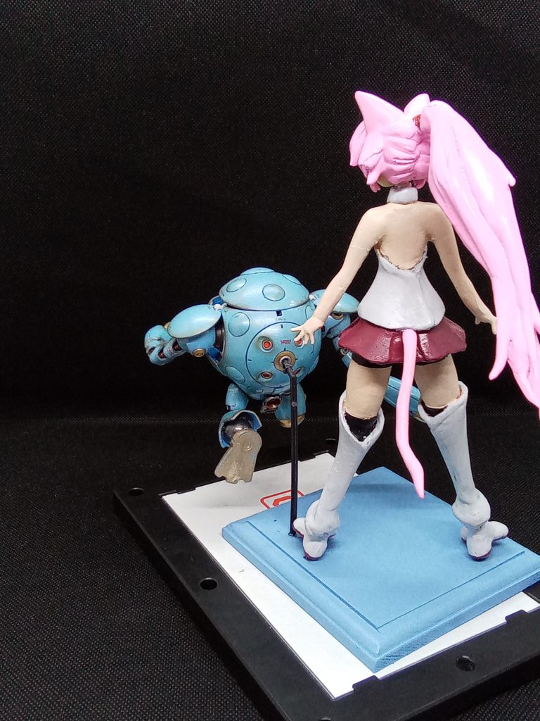 やっつけ仕事のスタンドw足の裏の肉抜き穴はファンドを使って埋めてみました