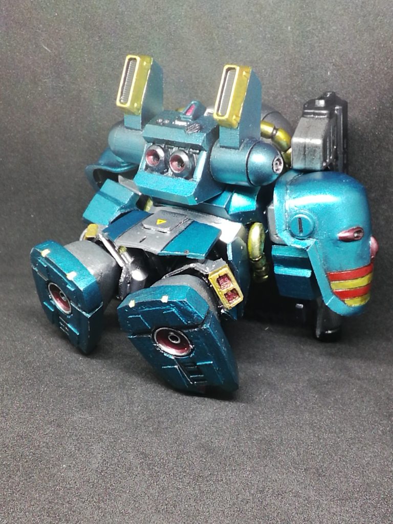 足裏のディテールも元のBB戦士ザクⅡからは少し変更をかけています。