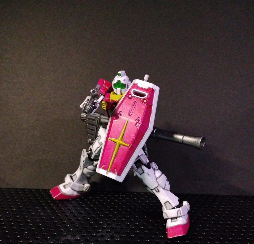 今回待望のバズーカが附属しかも腰にセット可能!ジムがかっこいい!