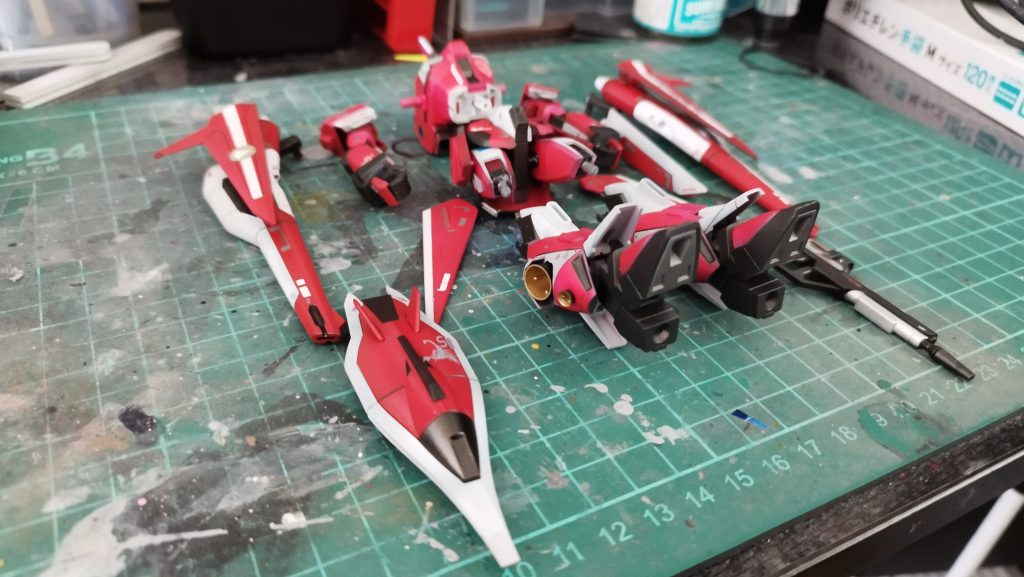 塗装して、部品組み立てる仕上げの瞬間はいつも高揚します。