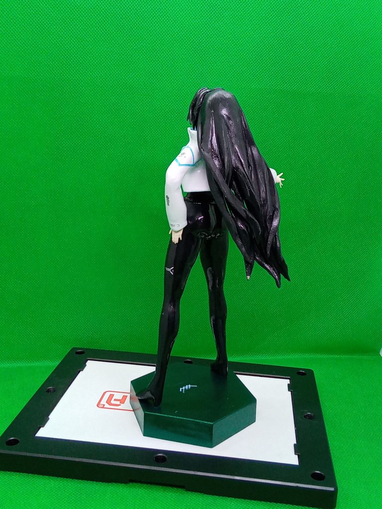 今回　実験的に練習も兼ねて造形ファンドを薄く延ばしたもので髪の造形に挑戦