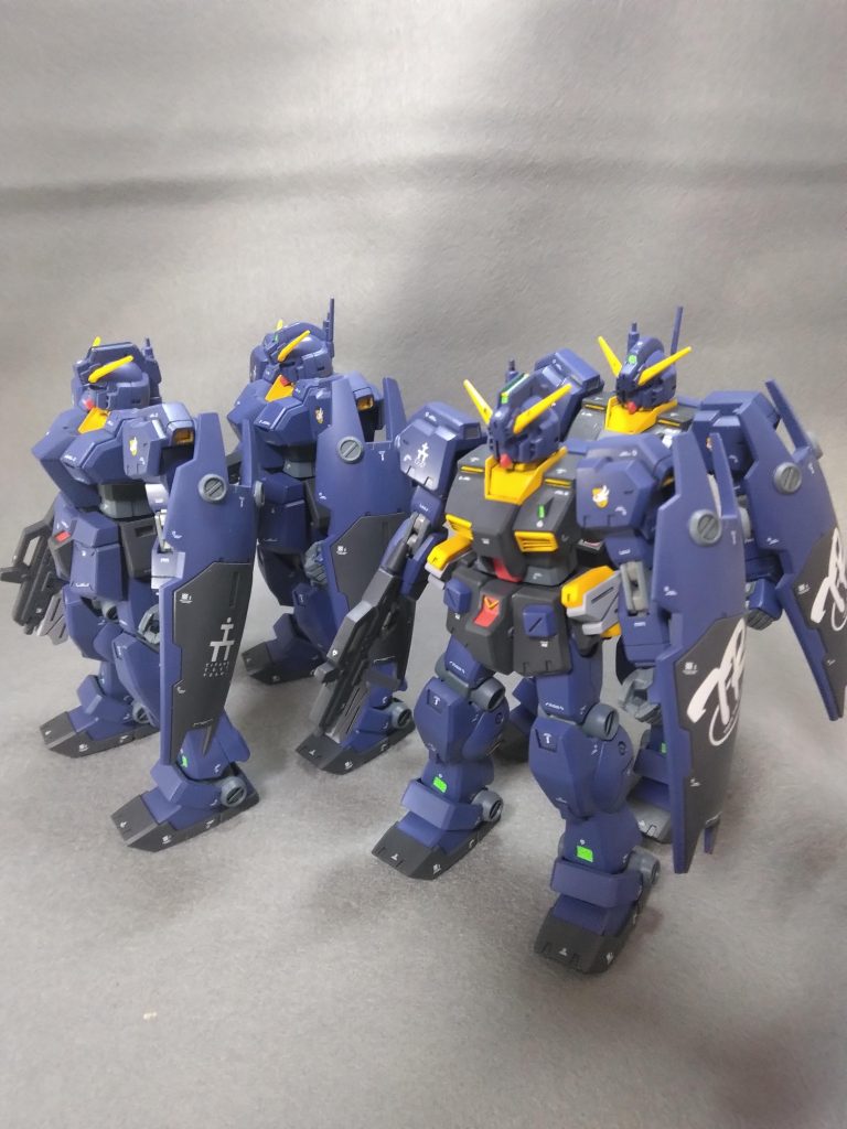 昨日の2機と一緒に4機で。