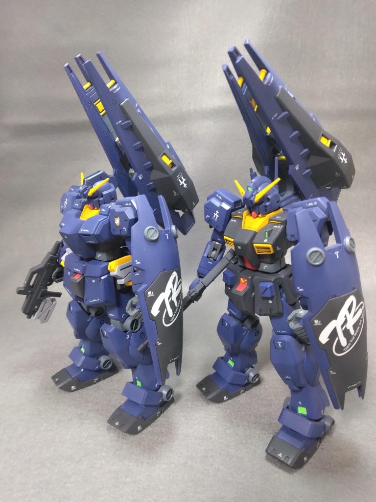 最後にペアで。しばし量産活動に励みます。つまらないものですが、大変多くの方に見ていただき、また、励みをいただき、感謝いたします。