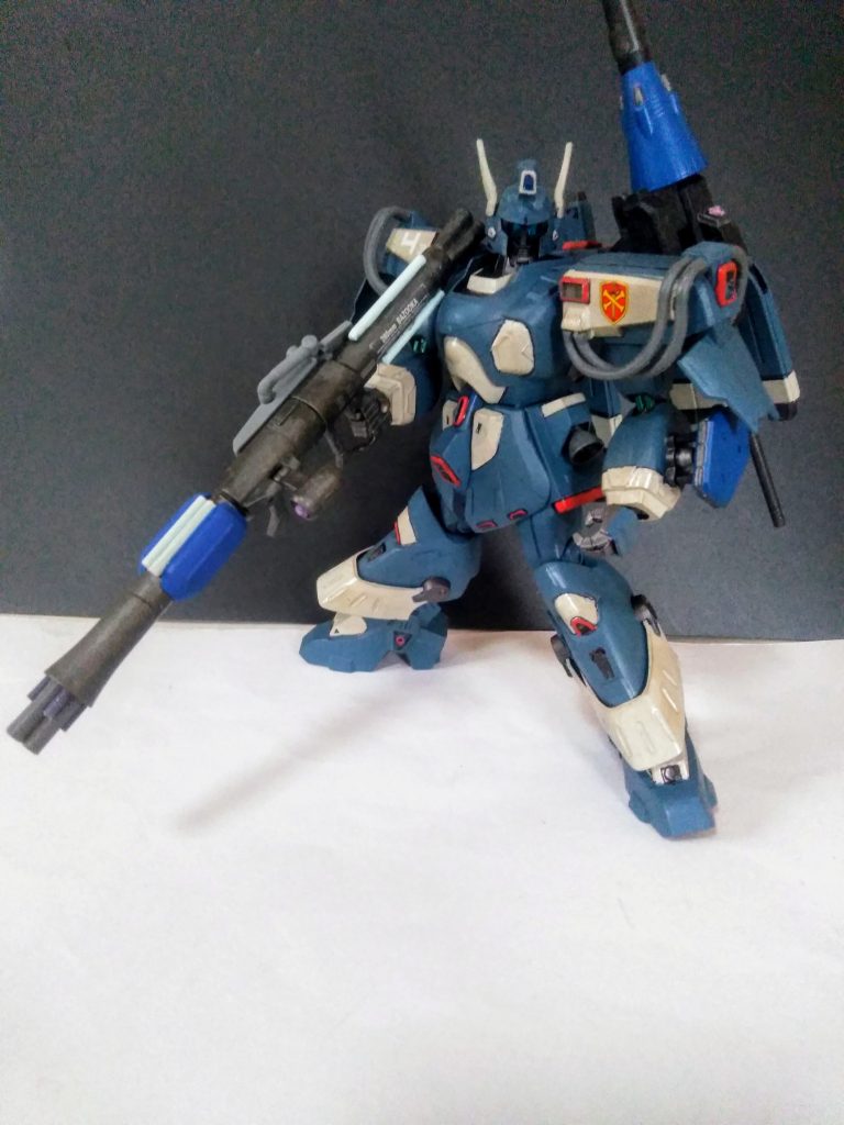 ハイ。今回も「蛇足工作」ヤっときました😏 「4連装ビーム ランチャー」もドウゾ😁 「ショットランサー」は在るけど 遠距離攻撃が出来なさそうなので コサエテおきました😂