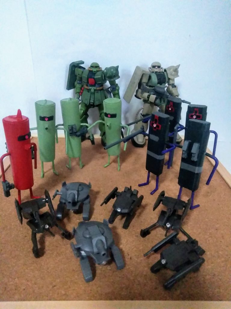 ハイ。搭載兵器郡です😁             「各種モビルワーカー」は言わずと知れた     「鉄血武器セット」から😏               「超量産型 MS サク Ⅱ F 2 」の「口、        バックパック、サク マシンガン」は           「DSO BLK プロジェクト」を実行😋                  「超量産型重 MS トム  Ⅱ 」は「背部スラスター」をプロジェクトしてます😂「ike_k5さん」今回もお世話に成りました🙇⤵️