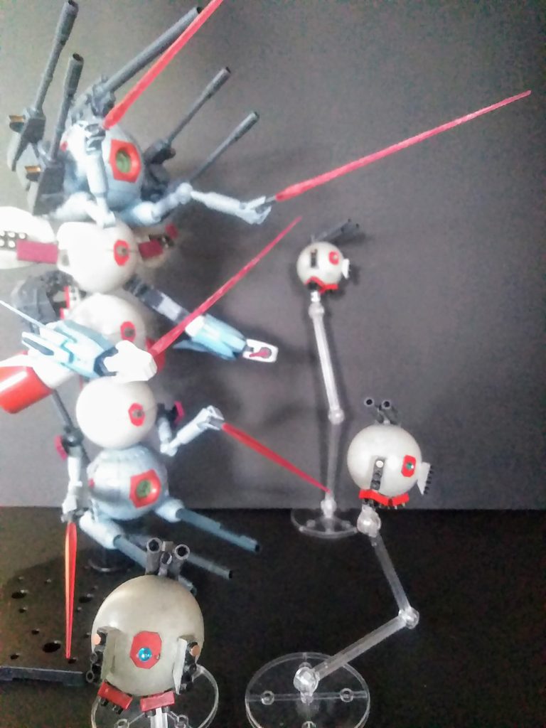 『連邦の理想を掲げるために、星一号を、　チェンバロ作戦を成就するのために、　　　　　　　ア・バオア・クーよ、我らはヤッてきた。』此方の｢チルド ボールユニット｣は3機体　　　　　　　　　有線式で稼働です😄　　　　　　　　　　　　　　｢線が見えない？｣キチンと心眼を開眼して下さい😤　　　　　　　　　　　　　　　　　　　　　武装は｢ 2 連装90mmレール ガン｣　　　　　　　　　　　　　　　　　　　　　             ｢小型ミサイル × 2 ｣                                               ｢60mmマシンキャノン × 4 ｣　　　　　　　　             と成ります😋