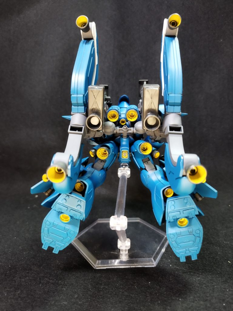 バーニアは大小合わせて8基増えました。うーん塗装が雑