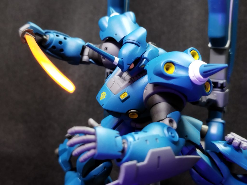 ケンプファーと刀は似合うんじゃないかと思います。