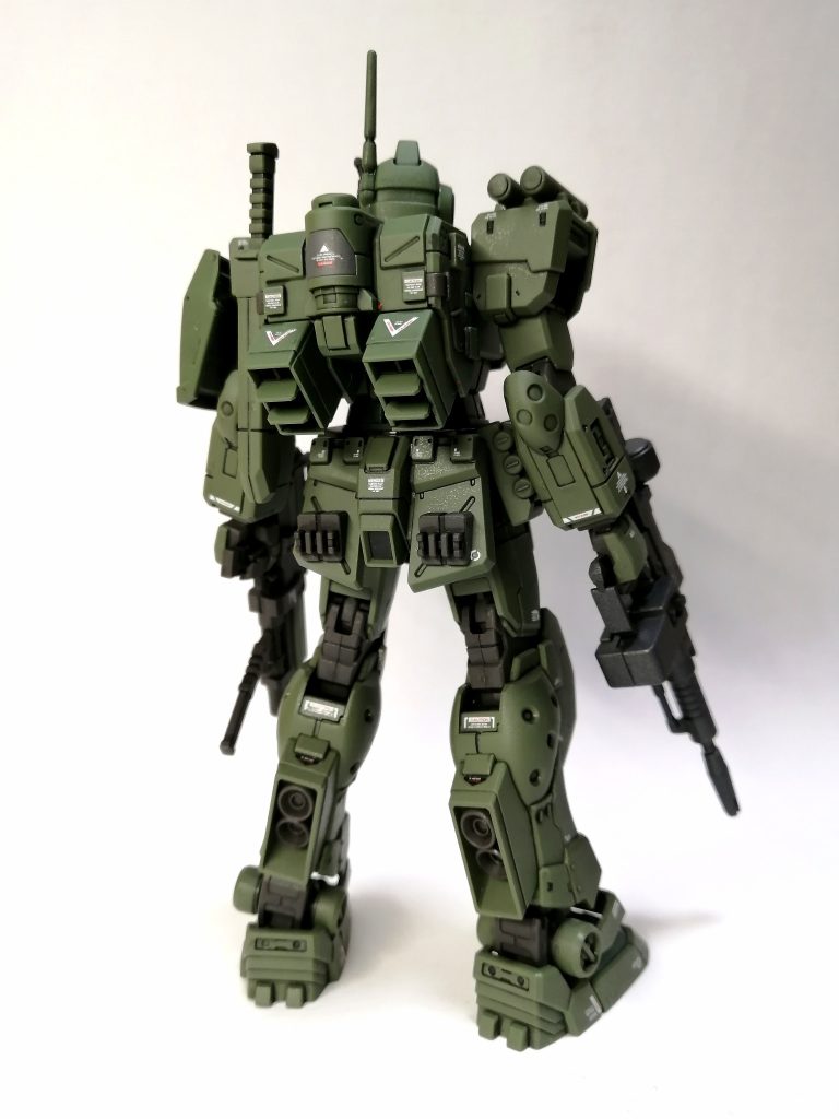 スミ入れ・部分塗装・水転写デカール貼り付け・つや消しトップコートで仕上げました。