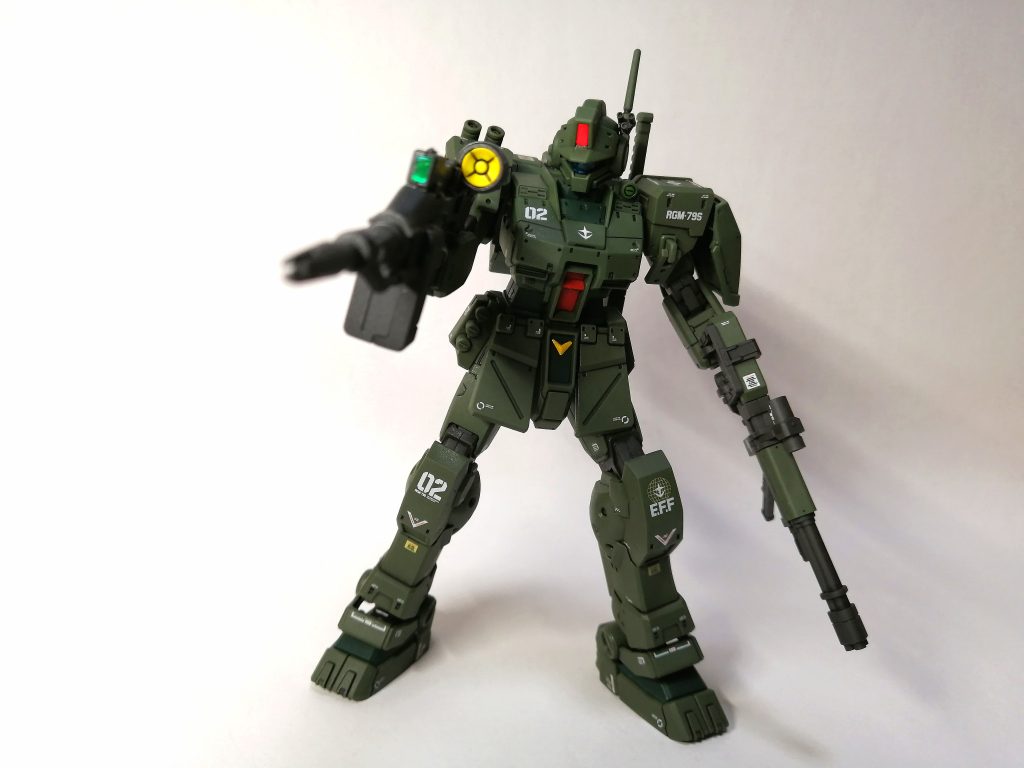 ２丁拳銃です。アクションポーズが難しいですね😅