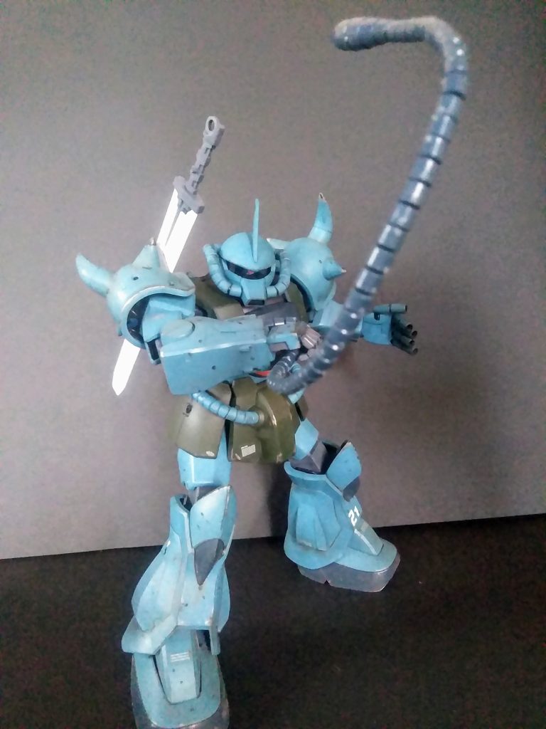 もはや「ミステリー」と呼んでも差し支えないかと思われる「ヒート・ロッド」❗😤その総全長は一体「何百メートル」と、 開発者の方へ問い質したい 🤣 因みにキットの「ヒート・ロッド」は 一つ一つの「パイプ パーツ」をリード線へ 通していく事に成ります😭 苦行以外のナニモノでも無い❗😠💢 なのでアフターケアもせずに只組んだだけ🤣 「ver,2.0」はドウイウ構造かは知らんけど😋