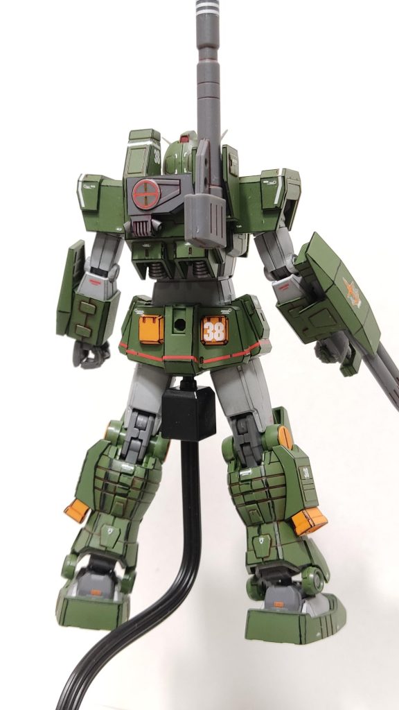 バックショット。このゴツゴツした感じがいいです。