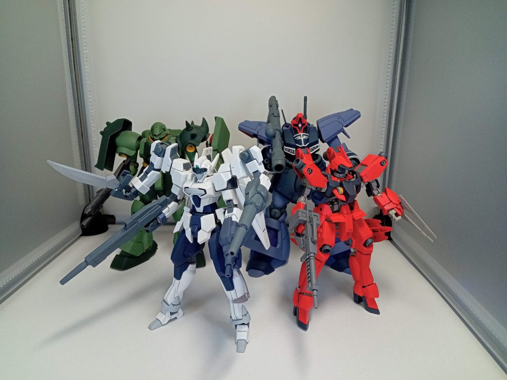 他のガンプラと、なぜこのガンプラ達かと言うと、さくらおにぎりさんの小説ガンプラビルダーズハイにモブとして出演させて貰ってます、改めて感謝!以上今年最後の投稿になります。