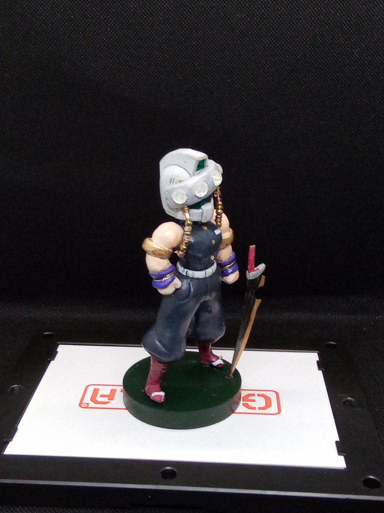 飾りは手芸用のビーズを使っています