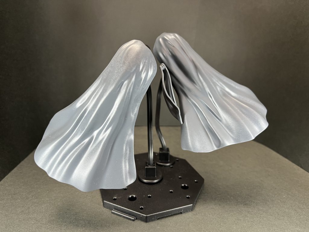 マントは着脱可RPGの装備品みたいに撮影してみましたw