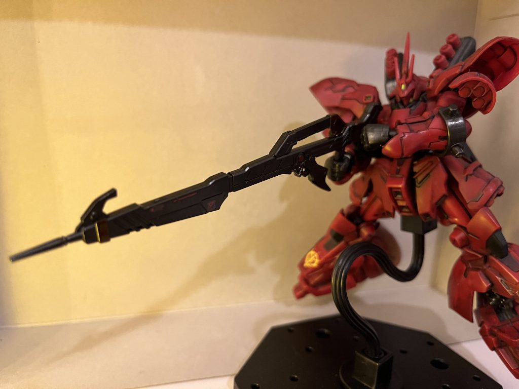 試作ライフル　射撃姿勢シャア『クリパ前に兵装の試験か。これでは道化だよ。大佐！本部に連絡がきています！(´・ω・｀)