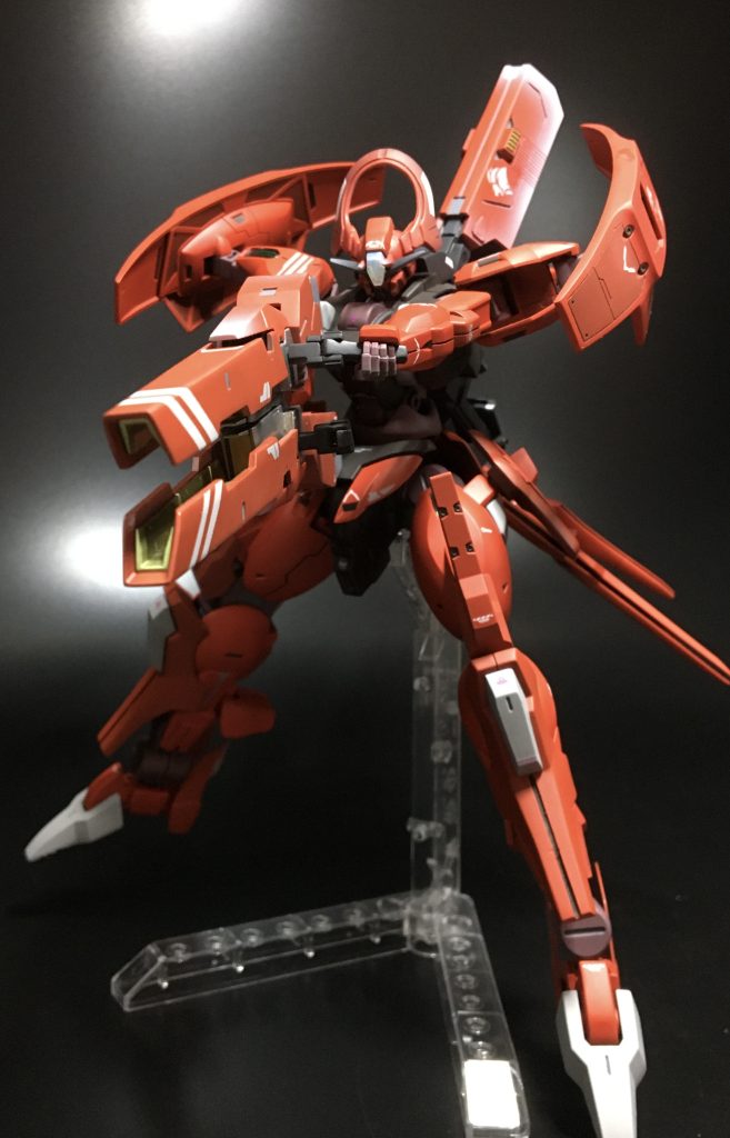 背面のメガキャノンを装備。