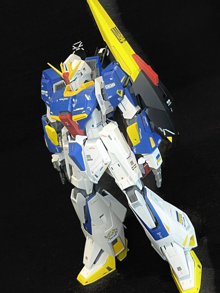 2023年最後のガンプラです年内に完成できてよかった!早く世界に平和がおとづれますように・・・