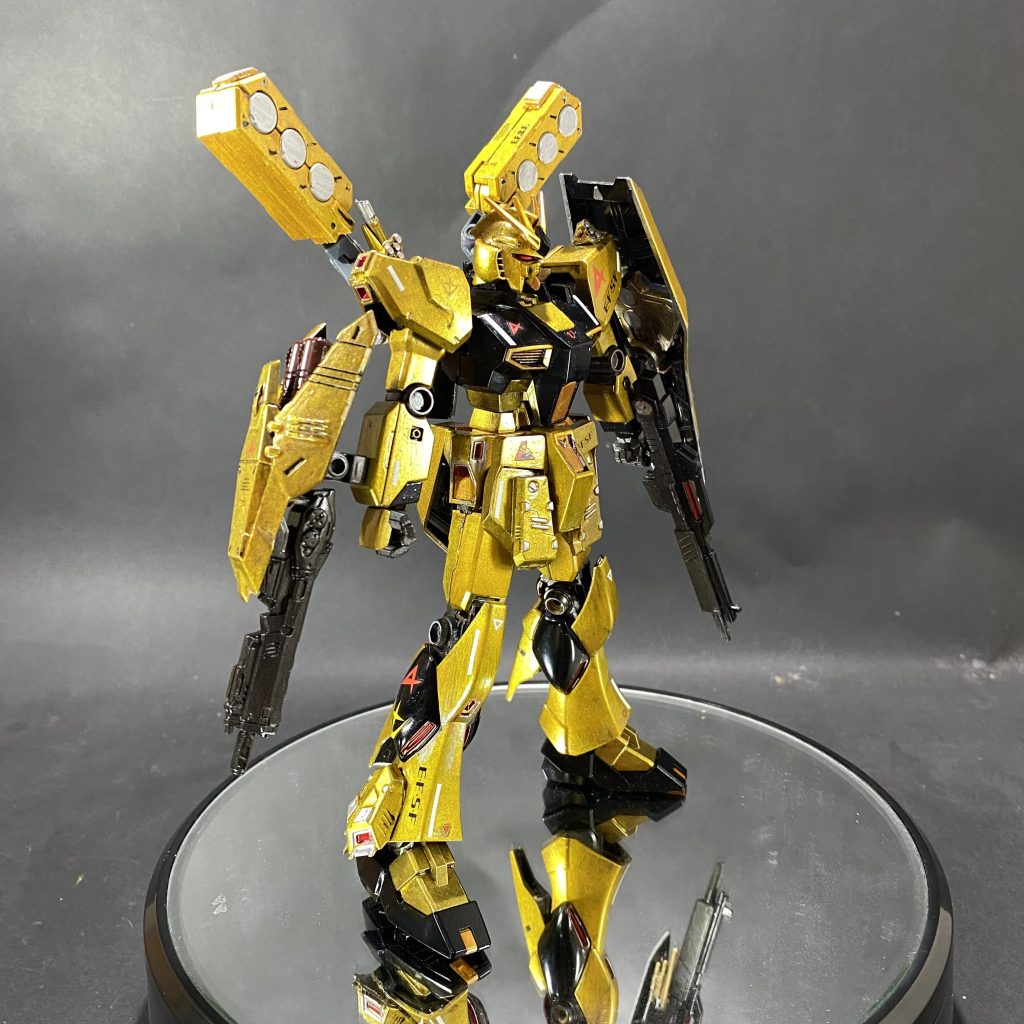 νガンダム3号機–4枚目/制作者：@giyaran23