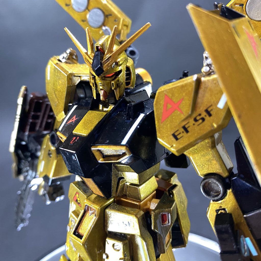 νガンダム3号機–3枚目/制作者：@giyaran23