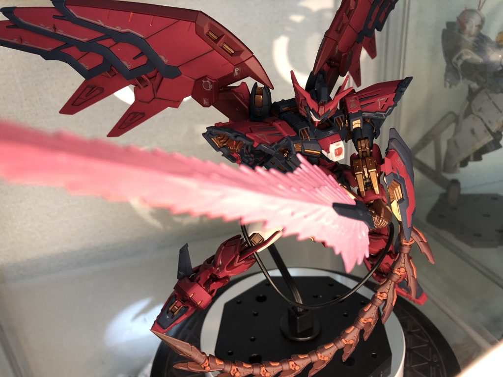 ビームソードも色変えてます。