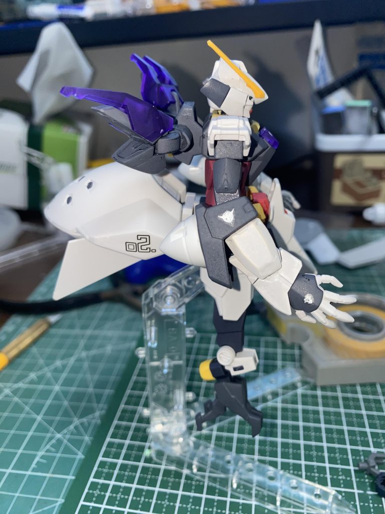 塗装が下手すぎてムラが出来てしまいましたがアーマーを取り付けることを考えたらガシガシするしまぁ良いかなぁ...とこれでも結構気に入っているので順次アーマー作っていきたいと思います!