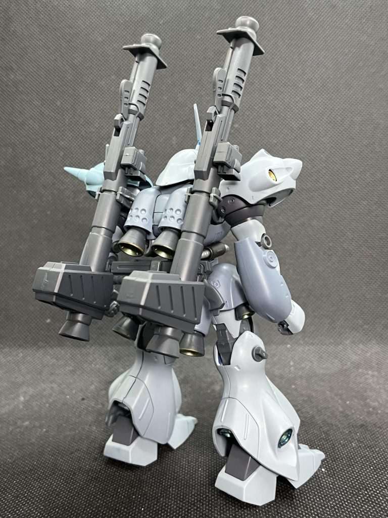 バックショット。さすがにバズーカの合わせ目は消したわ