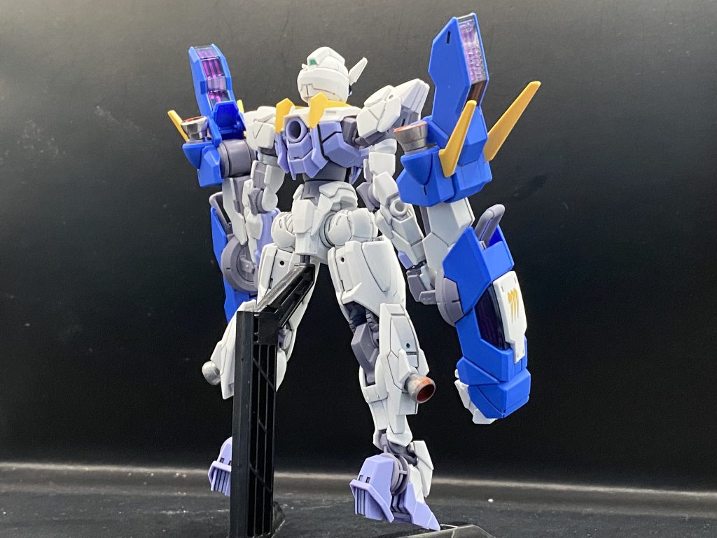 全身を前後から虎の手を二刀流なだけあってめちゃくちゃ迫力のある機体に仕上がりました。