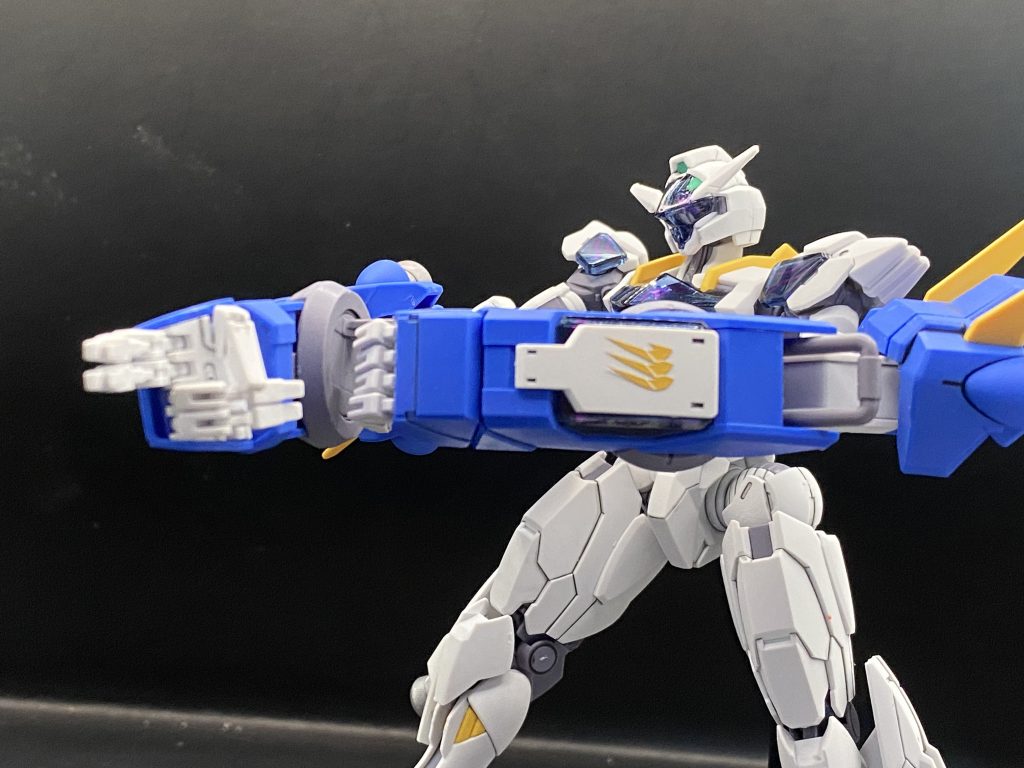 これでビーム砲が撃てるのはまさにガンドという様相ですね