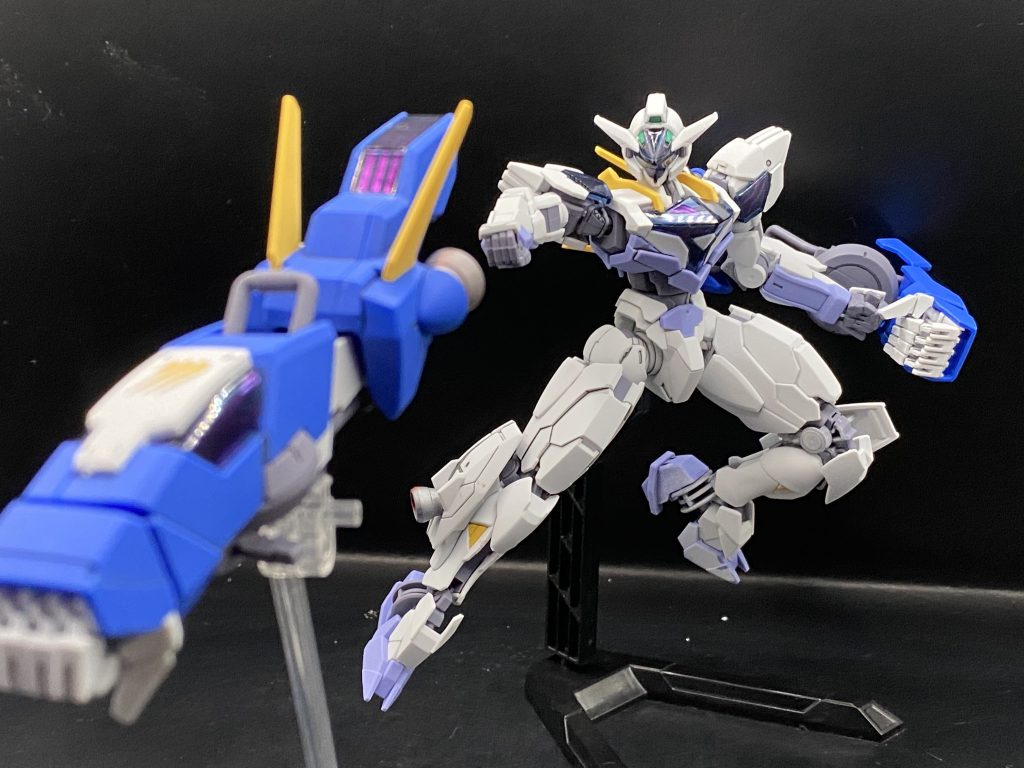 飛ばせ、鉄拳!ガンドパーンチ!