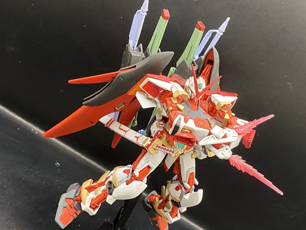 そして小手につけたフラッシュエッジも構えられます