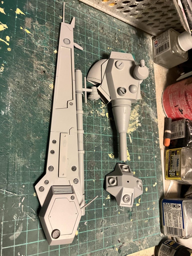 残るはランゲブルーノ砲、スタビライザー、増加ブースター基部のディテールアップになります