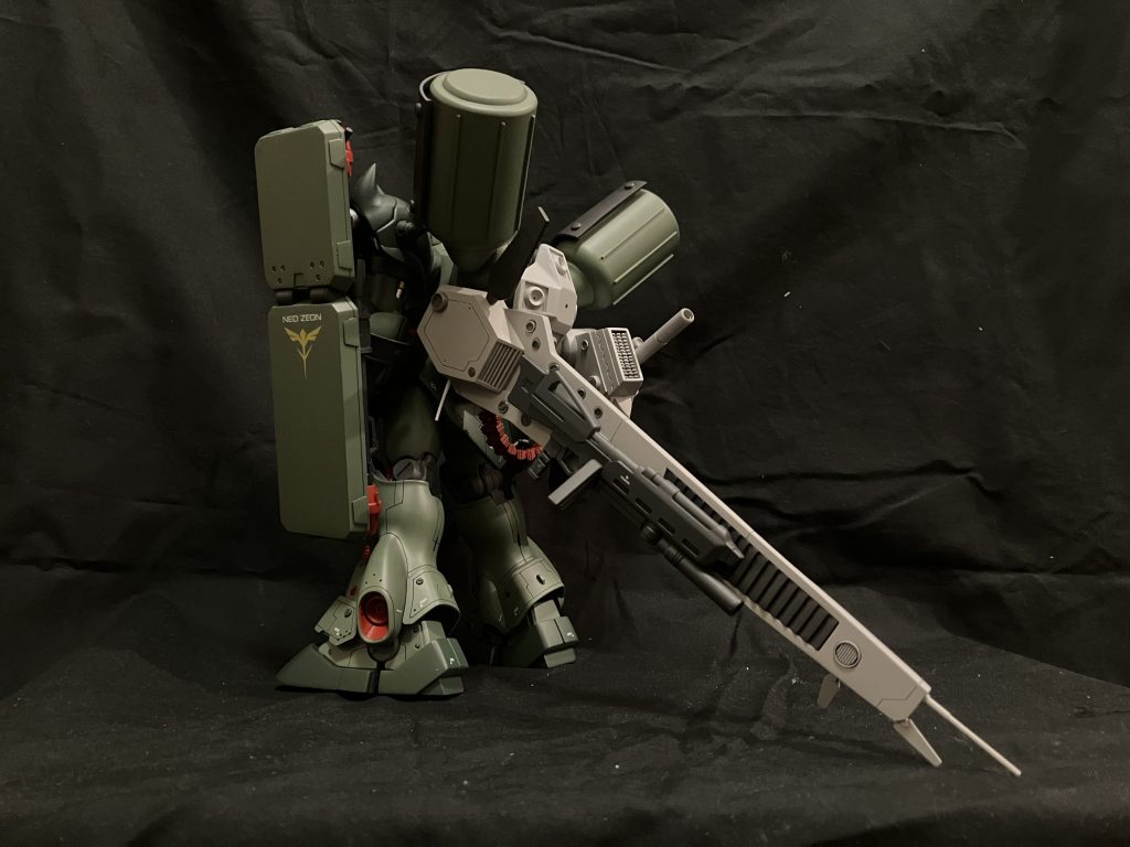 めっちゃ長いスタビライザーにビームマシンガンを懸架