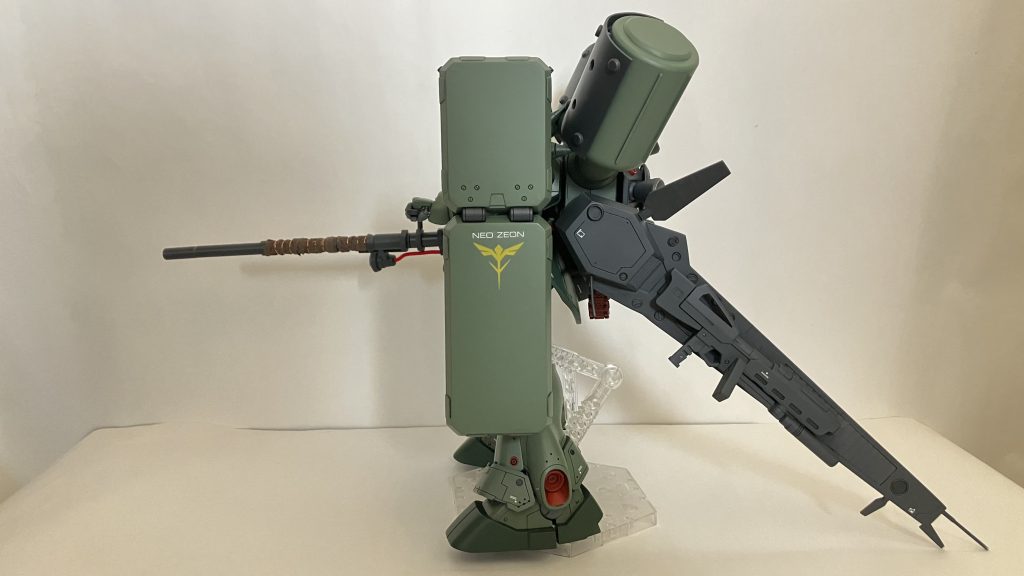 スタビライザーは本体とほぼ同じ大きさになります