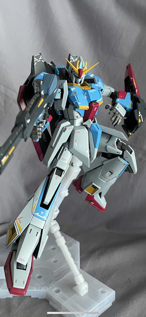 本当によく動きます‼︎肩関節とか、芸術です✨ゼータ2.0の箱絵のポーズもバッチリ（笑）